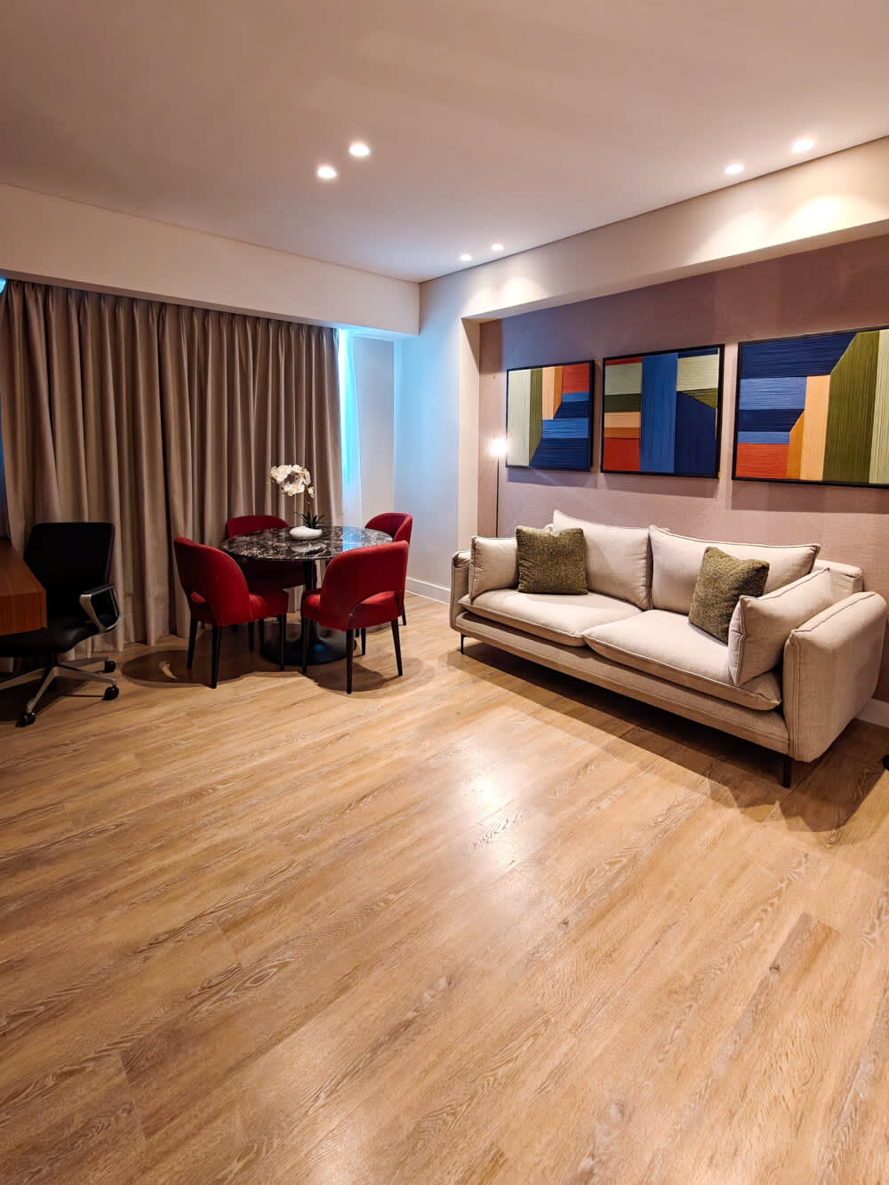 Suite-1